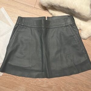 Chic Gray Leather Mini Skirt
